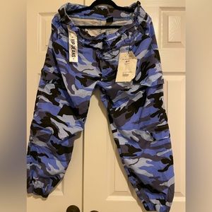Plus Size Parachute Camo Pants Size 24 Light Stretch